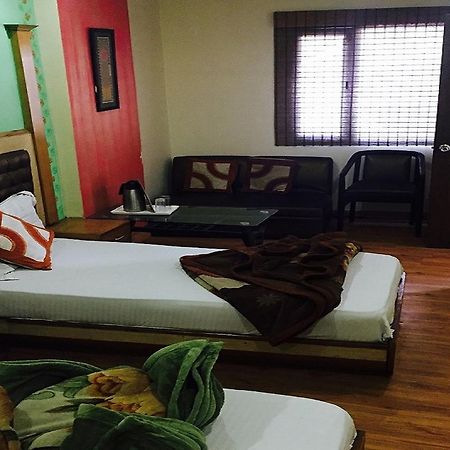 Hotel Splash Nowe Delhi Zewnętrze zdjęcie