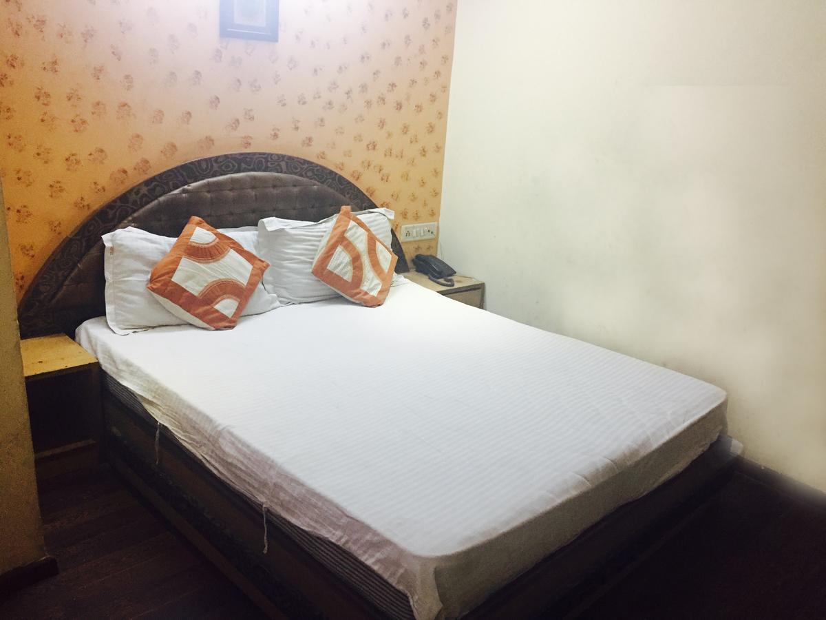 Hotel Splash Nowe Delhi Zewnętrze zdjęcie
